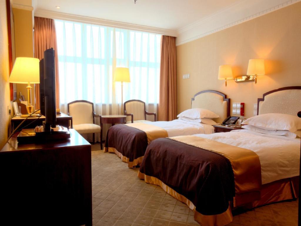 Beijing King Wing Hot Spring Hotel Room photo